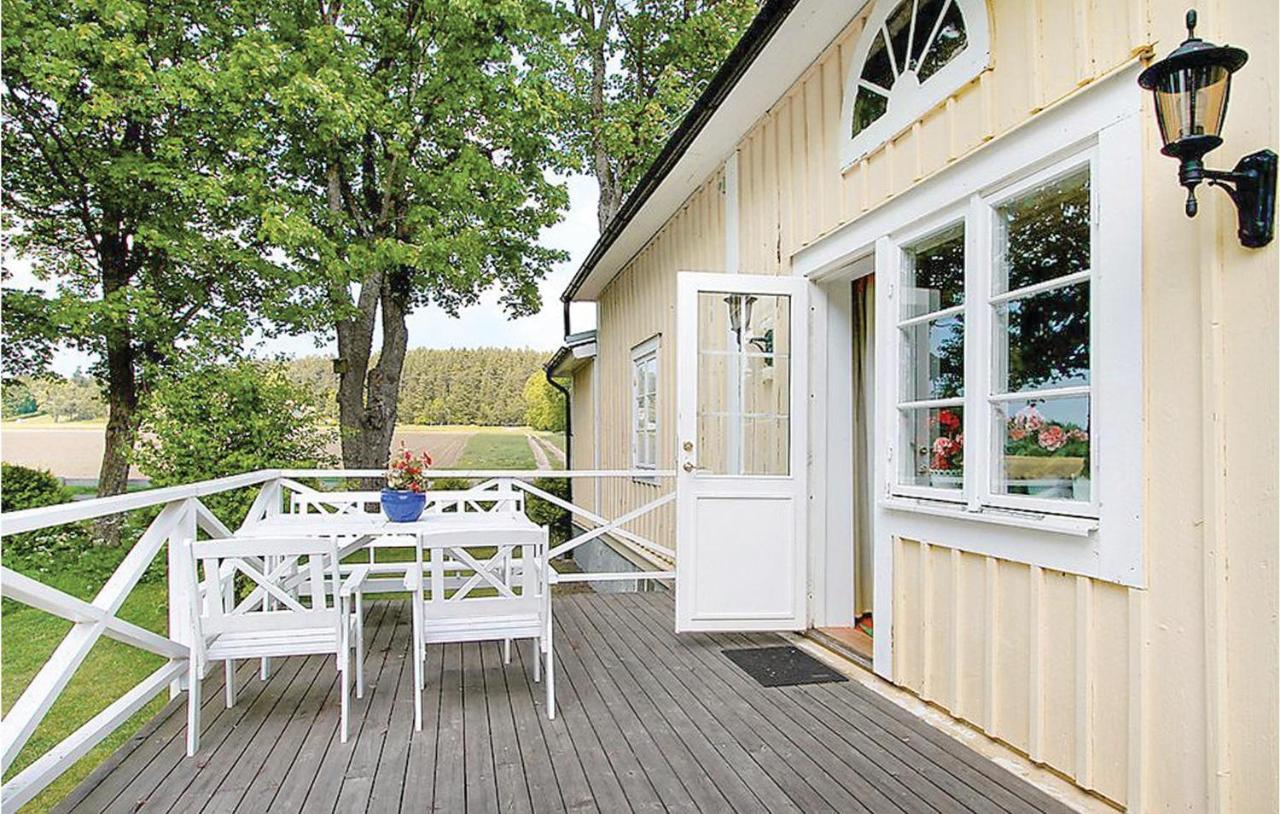 Lovely Home In Motala With Wifi ムータラ エクステリア 写真